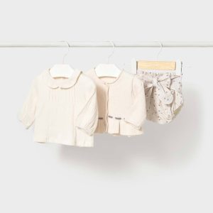 CONJUNTO 3 PIEZAS, BLUSA, REBECA Y SHORT